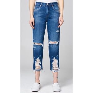 BlankNYC Distressed Madison Crop High Rise 29x25.5